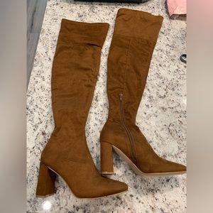 NEW & NEVER WORN Steve Madden Brown Over-The-Knee Boots